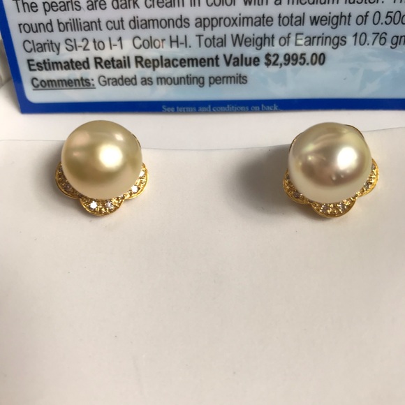 Accessories - Earrings